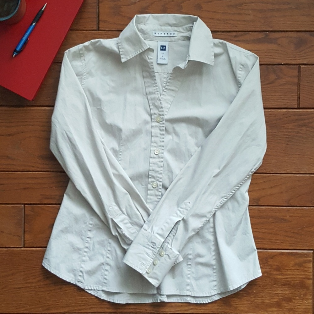 Gap button up shirt